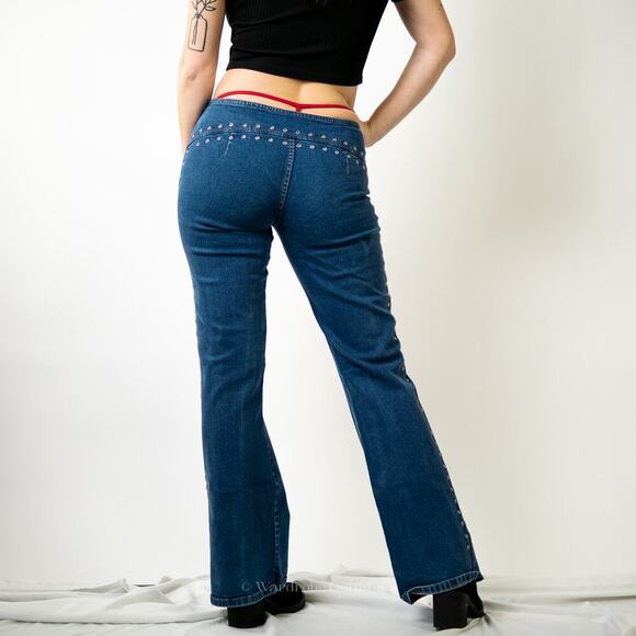 Vintage Y2K Flare Seamless Low Rise Studded Jeans - 4 - Picture 7 of 11